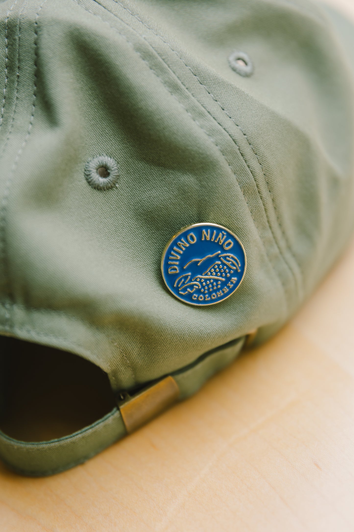 Divino Niño Enamel Pin